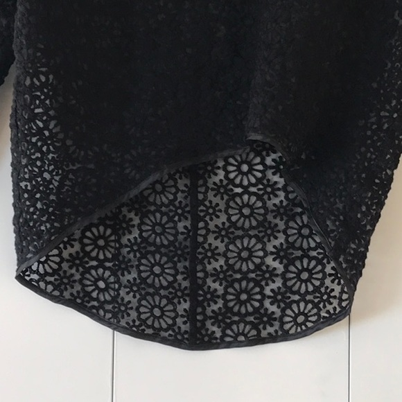 Max&Co lace top - Picture 3 of 4